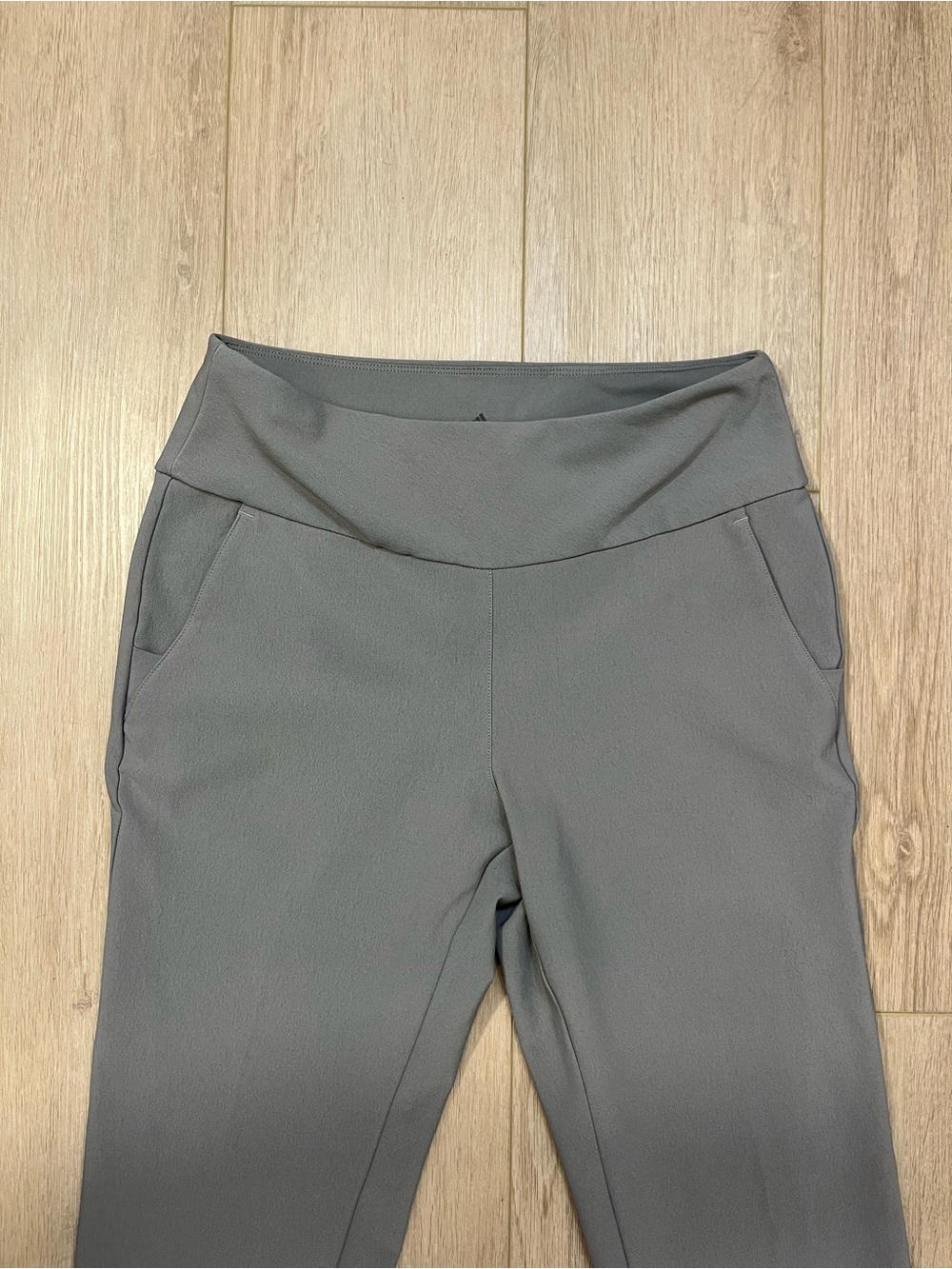 ADIDAS Women's Grey Pull-On Stretch Trousers - FREE SHIPPING on Bundles $95+ - Picture 2 of 14